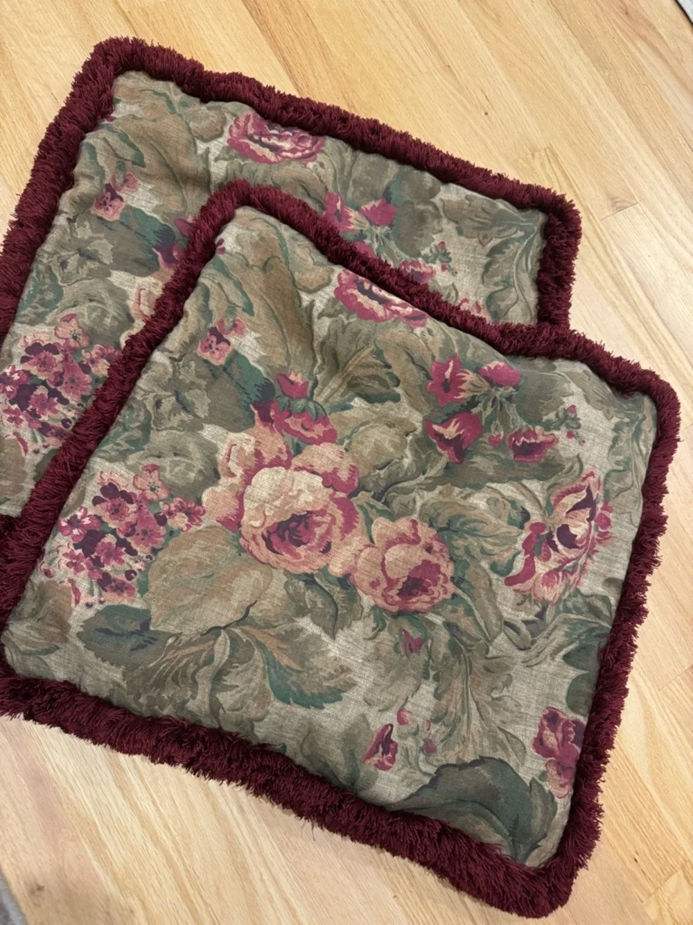 Set of 2,Floral Square Accent Decorative Bed Couch Pillow Covers 19”